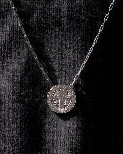 Escapulário São Bento